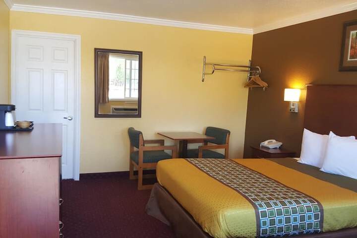 Room 16 of 20