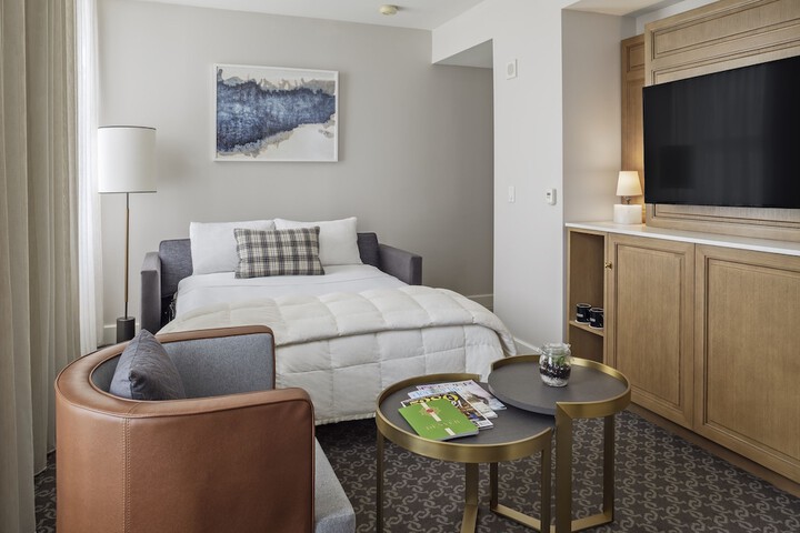 Room 44 of 64
