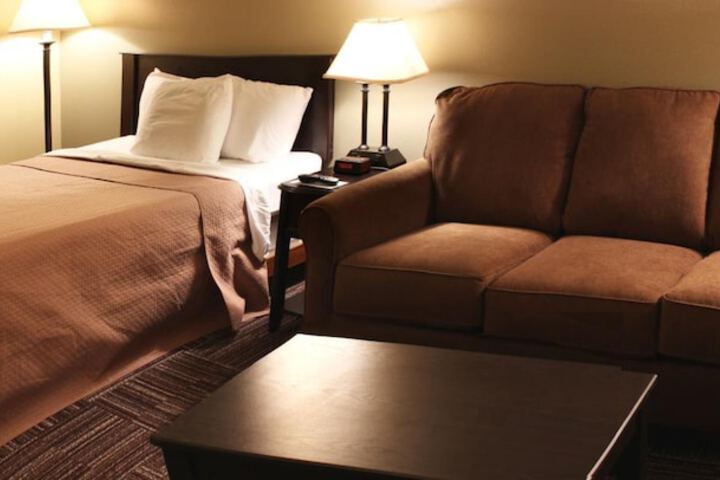 Sunlac Inn Devils Lake
