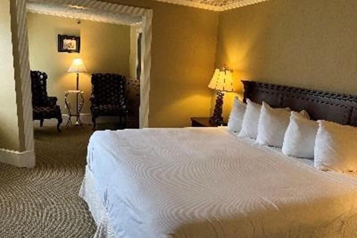 Bay View Inn