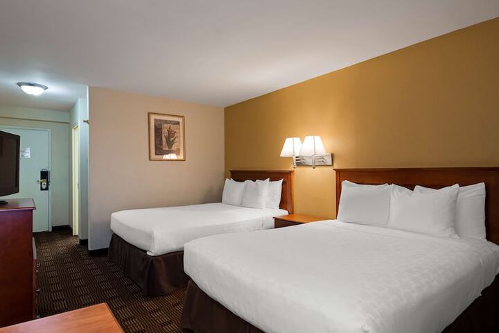 Room 17 of 25