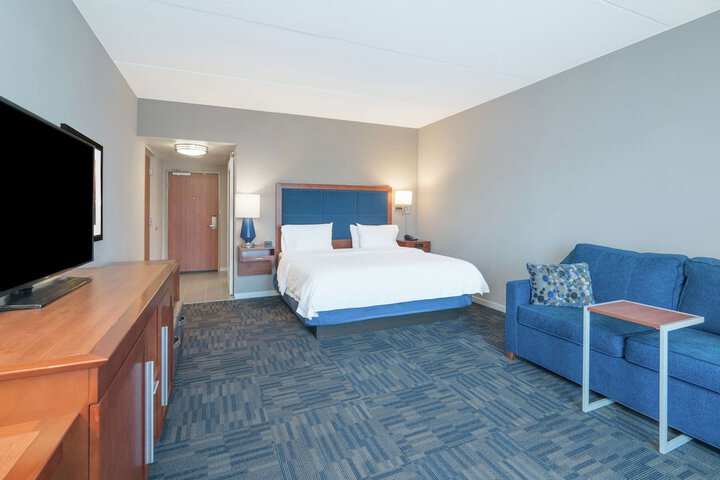 Room 19 of 35