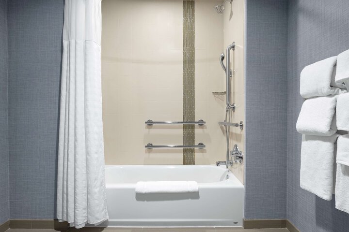 Hyatt Place Iowa City Downtown