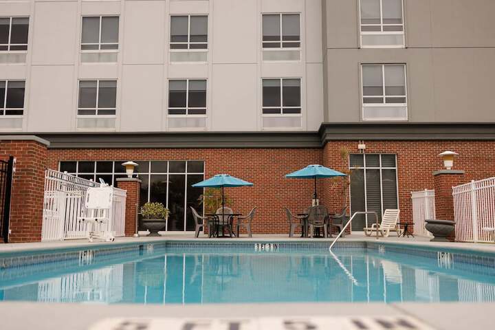 Pool 12 of 39