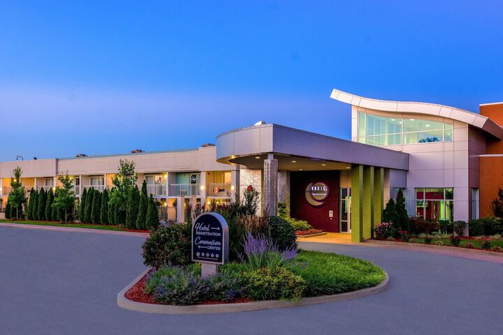 Oasis Hotel & Convention Center an Ascend Collection Hotel