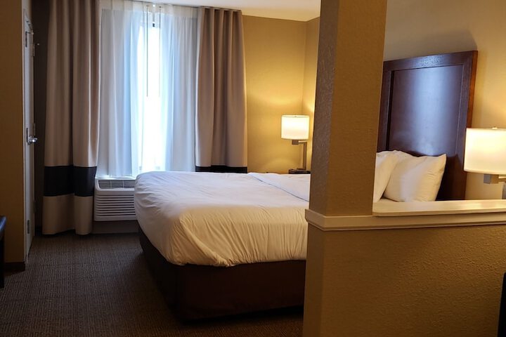 Comfort Inn & Suites Sidney I-80