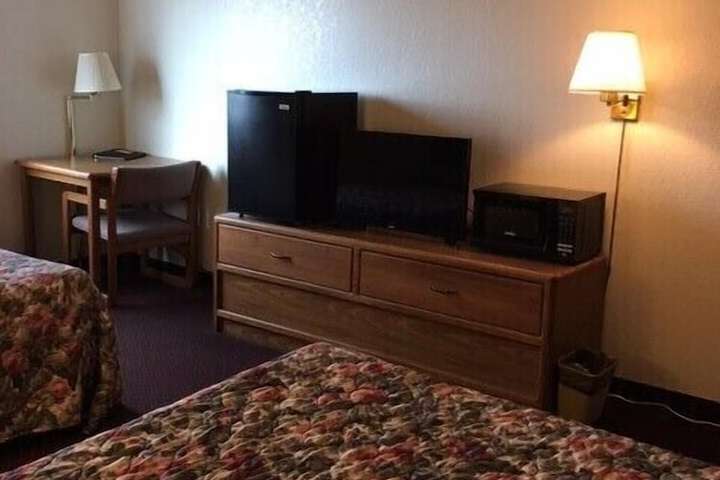 Room 14 of 23