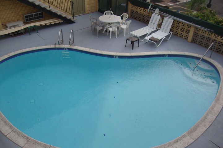 Pool 10 of 100