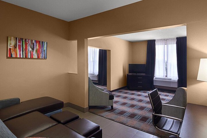 Room 48 of 105