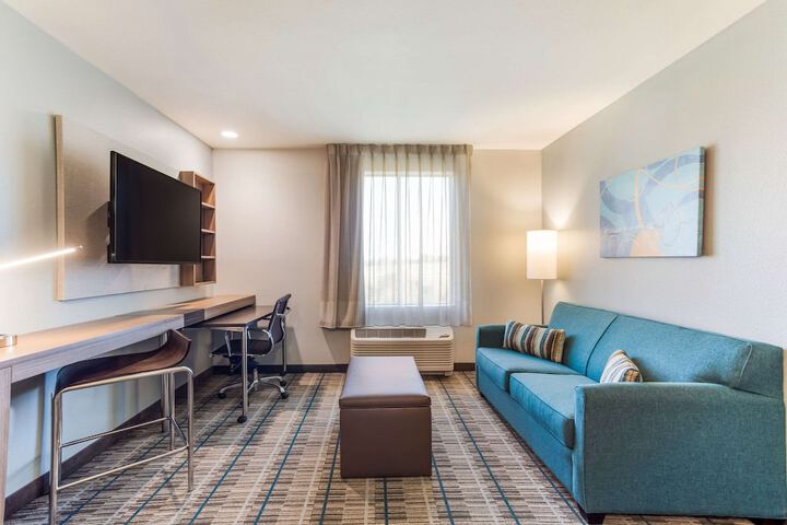 Room 15 of 34