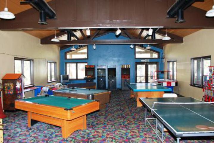 Pio Pico Camping Resort Studio Cabin 11
