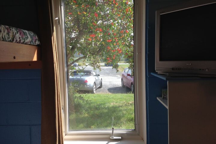 Room 17 of 27