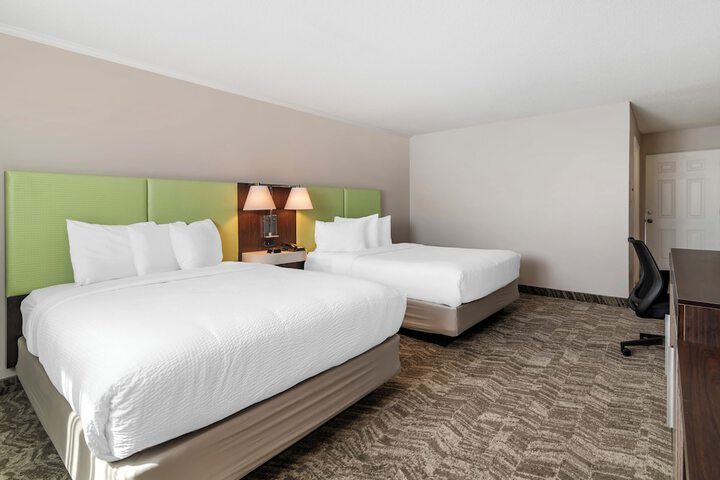 Ogunquit River Inn & Suites