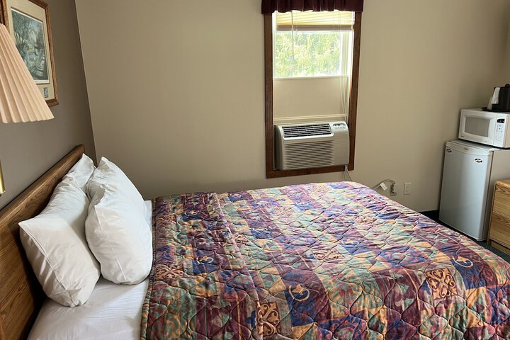 Room 244 of 443