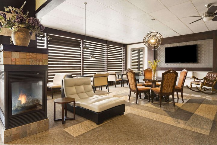 Hotel Interior 4 of 18