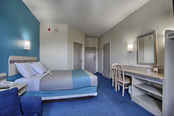 Room 20 of 31