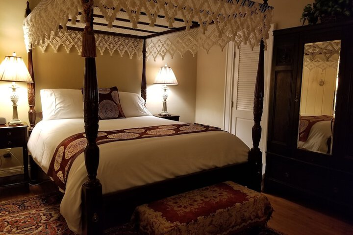 Room 25 of 73