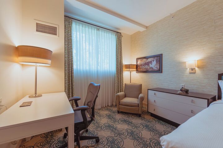 Room 27 of 56
