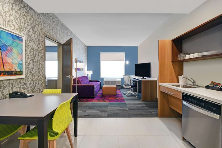 Room 25 of 53