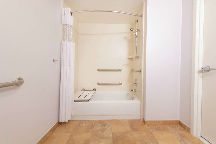 Hampton Inn & Suites Rochester / Victor