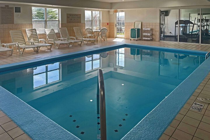 Pool 9 of 33