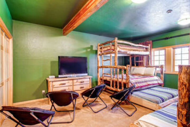 Snowshoe Retreat Boreas Pass by Pinnacle Lodging