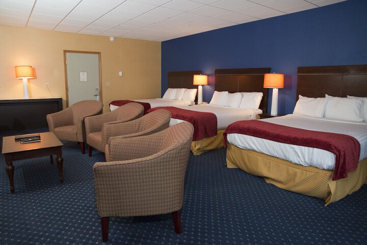 Room 25 of 41