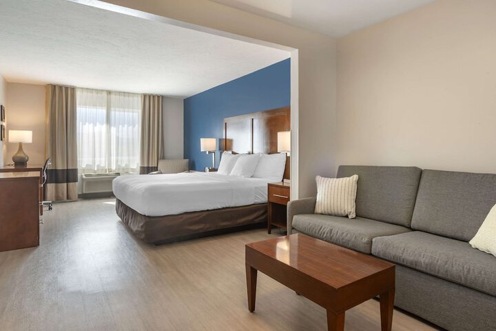 Room 21 of 42