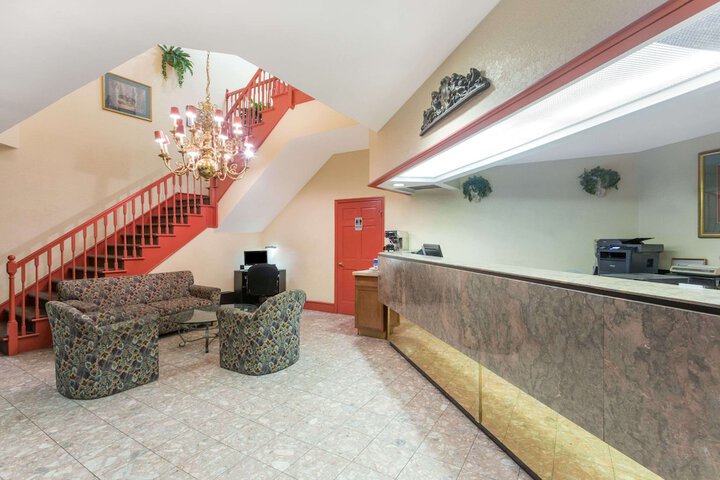 Days Inn by Wyndham Savannah Airport