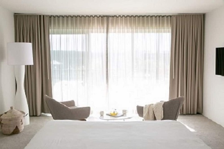 Room 25 of 63