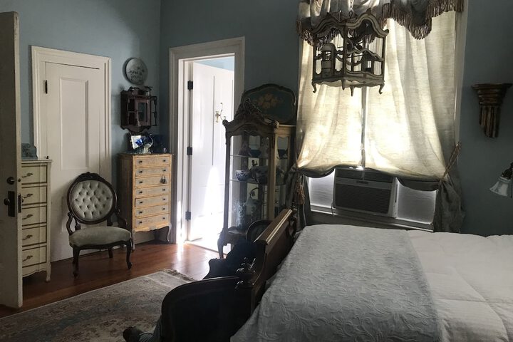 Room 35 of 41