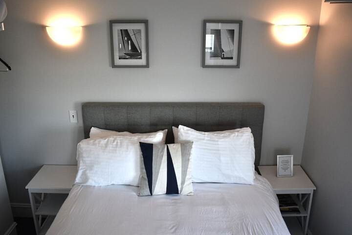 Room 100 of 183