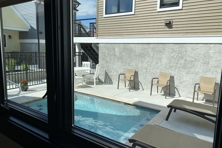 Hotel Exterior 179 of 185