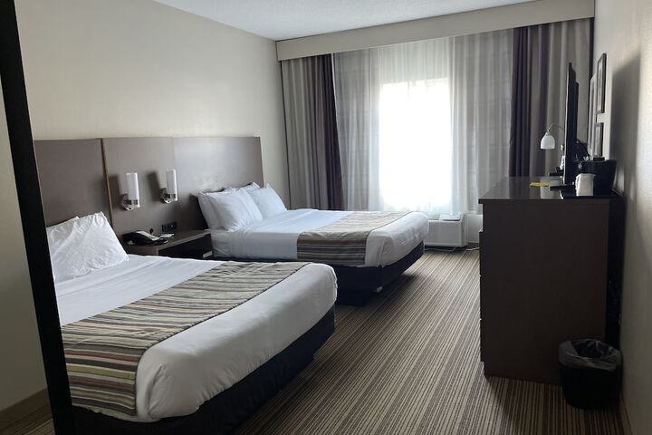 Room 19 of 28