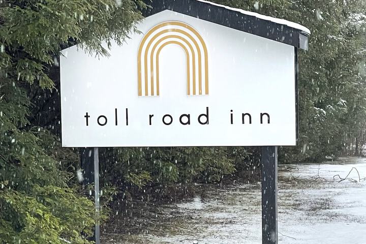 Toll Road Inn