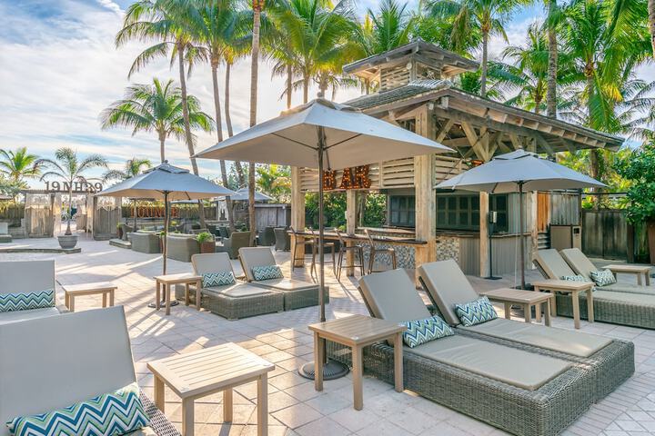 Sundeck 164 of 176
