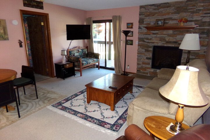 Room 13 of 36