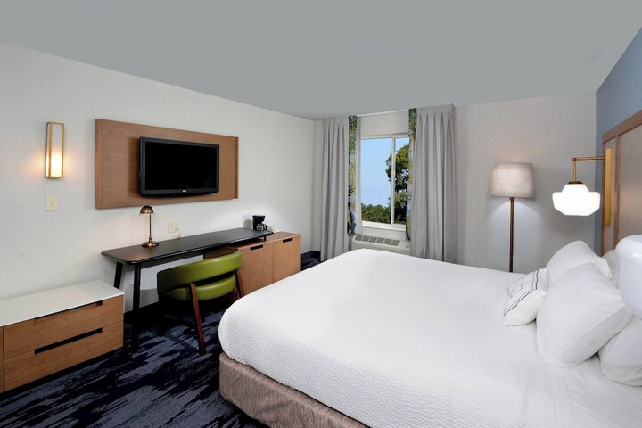 Room 21 of 29