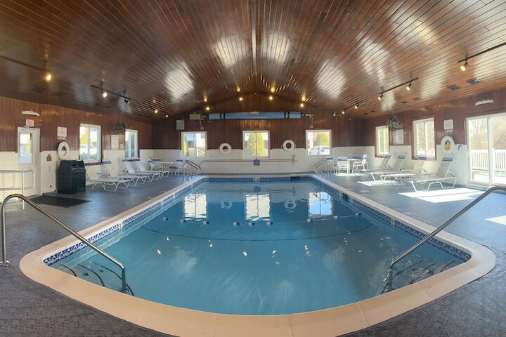 Pool 7 of 60
