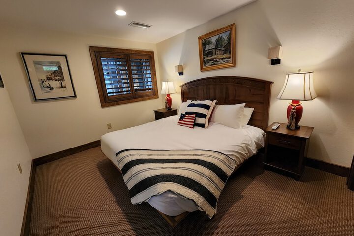 Room 16 of 21