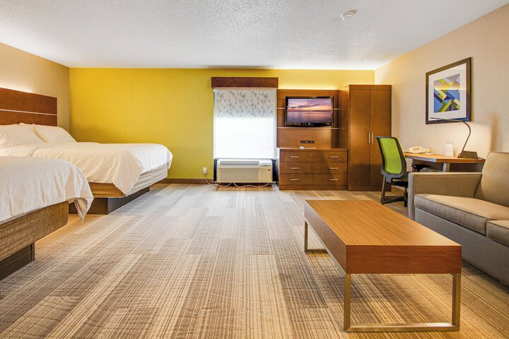 Room 15 of 34