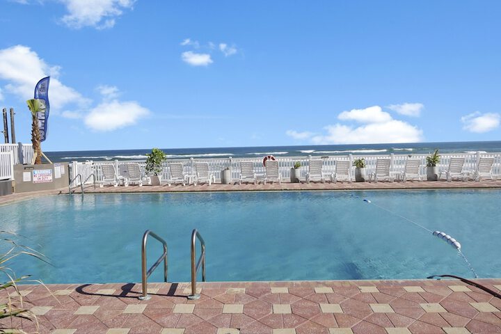 Pool 22 of 85
