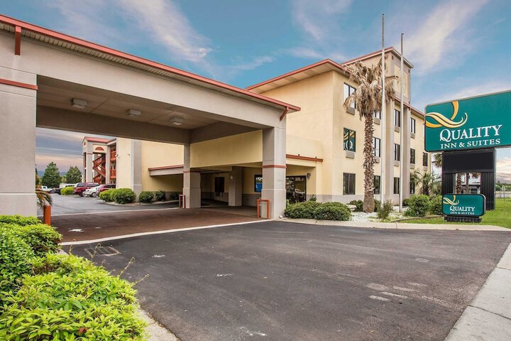 Hotel 1 of 48