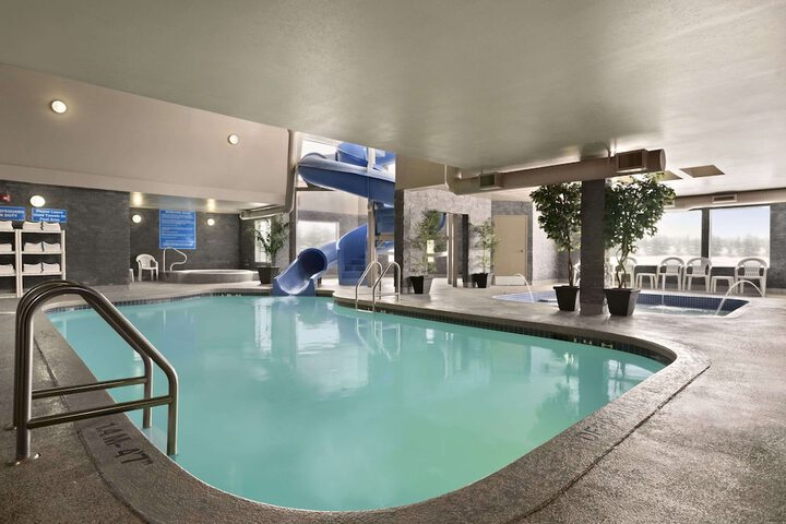 Pool 2 of 34