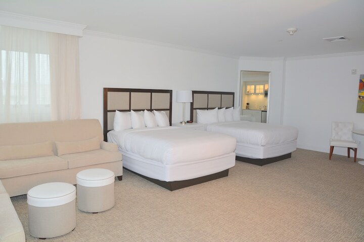 Room 38 of 145