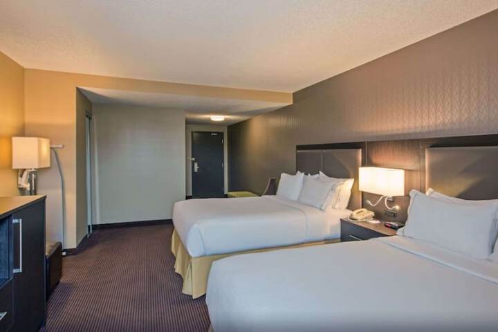 Room 7 of 20