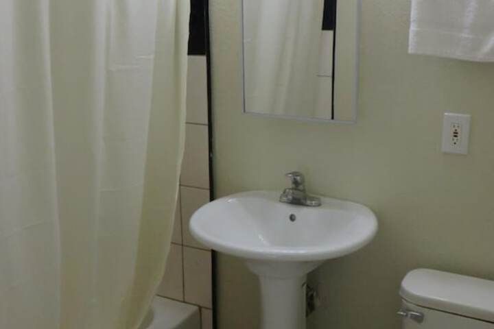Room 12 of 30