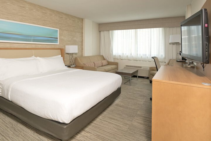 Room 42 of 85