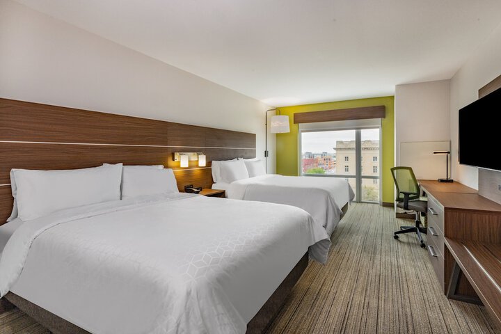 Room 22 of 45