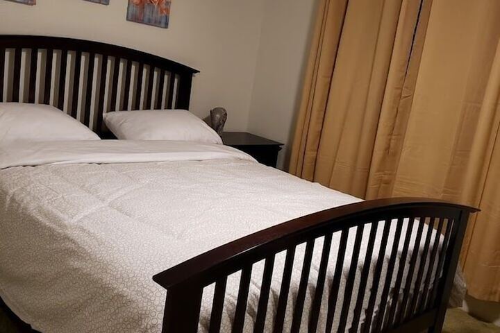 Room 9 of 13